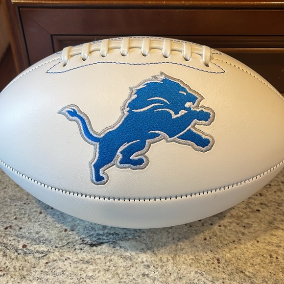 Detroit Lions signature ready collectible football.  NFL. Certified - Picture 2 of 5
